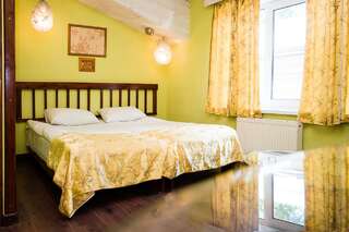 Гостевой дом Гостевой Дом Де Ришелье Одесса Улучшенный двухместный номер более высокой категории с 2 отдельными кроватями-5